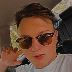 Meet your Posher, Colby